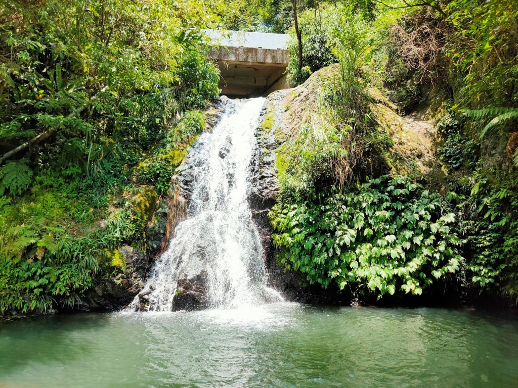 【豐鄉瀑布X糯米石拱橋X百年伯公廟】